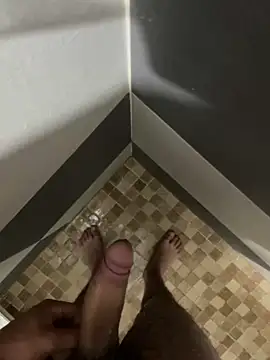 mylovetr1 online show from February 19, 2025, 5:27 am