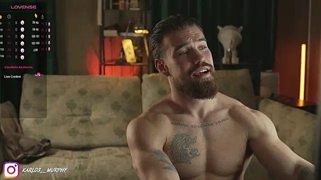 Snapshot of Karlos_Ripped_ chatting on December 12, 2024, 11:40 am Karlos Ripped online show from December 12, 2024, 11:40 am