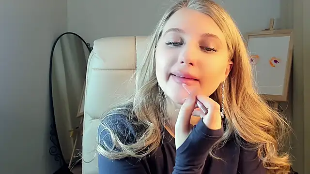 Evacadooo online show from January 30, 2025, 2:38 am