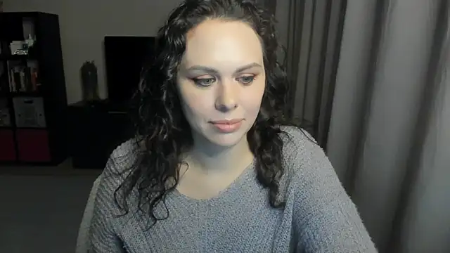 Snapshot of MollyCheiz chatting on May 28, 2026, 11:02 pm MollyCheiz online show from May 28, 2026, 11:02 pm