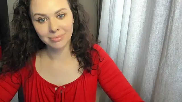 MollyCheiz online show from July 23, 2026, 1:09 pm