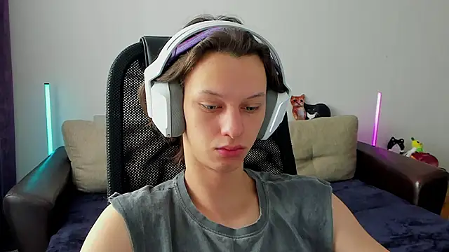 Ostin meow online show from February 28, 2026, 7:53 am