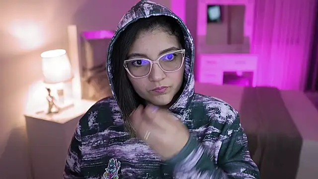 Camilaa bueno online show from December 12, 2024, 11:25 pm