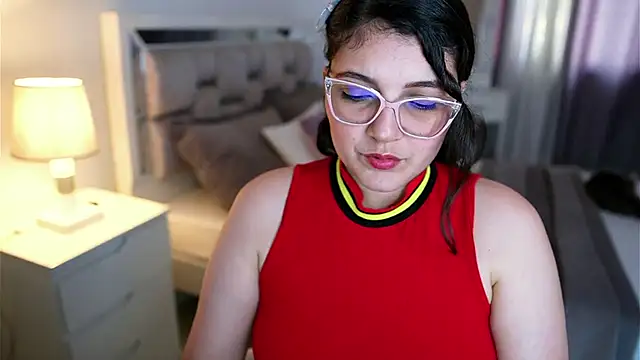 Camilaa bueno online show from February 24, 2026, 10:19 pm