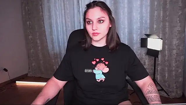 Hoot owl cb online show from April 14, 2026, 7:36 am