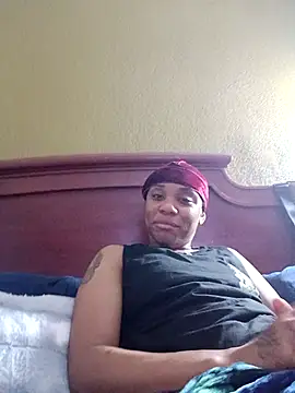 Snapshot of ShaeDaStud chatting on December 15, 2025, 5:12 am ShaeDaStud online show from December 15, 2025, 5:12 am