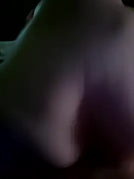 Bambe20 online show from December 1, 2024, 8:42 pm