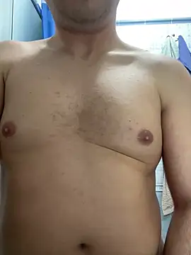 Snapshot of Tratto_bianco002 chatting on January 9, 2025, 3:12 pm Tratto bianco002 online show from January 9, 2025, 3:12 pm