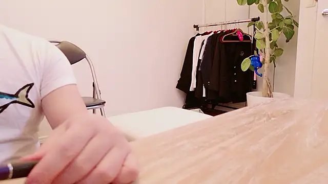 Snapshot of undo-busoku69 chatting on January 13, 2026, 5:02 am undo-busoku69 online show from January 13, 2026, 5:02 am