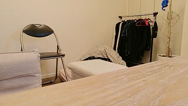 Snapshot of undo-busoku69 chatting on February 25, 2026, 11:53 am undo-busoku69 online show from February 25, 2026, 11:53 am