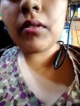 Love-Veronica online show from February 8, 2026, 8:18 am