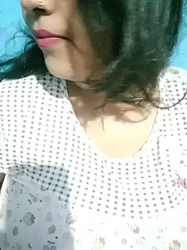 Love-Veronica online show from July 10, 2026, 6:21 pm