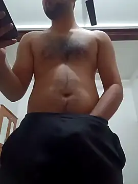 Snapshot of smartboy010101 chatting on December 14, 2024, 1:05 pm smartboy010101 online show from December 14, 2024, 1:05 pm