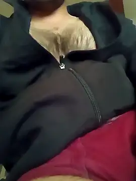 Snapshot of smartboy010101 chatting on February 13, 2025, 7:24 am smartboy010101 online show from February 13, 2025, 7:24 am