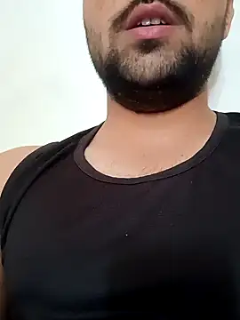 Snapshot of smartboy010101 chatting on October 19, 2025, 5:52 am smartboy010101 online show from October 19, 2025, 5:52 am