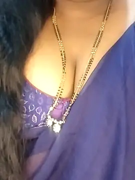 Sexy Radhikaa online show from December 18, 2025, 2:23 pm