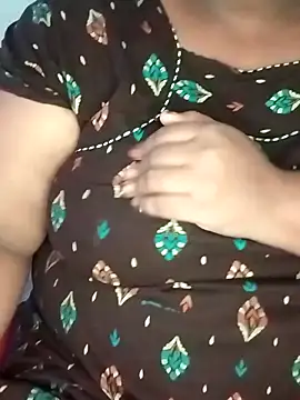 Sexy Radhikaa online show from June 20, 2026, 4:04 am