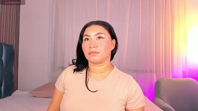 leylaclintonxx online show from October 16, 2025, 8:43 pm