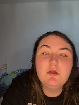 hotiee online show from April 10, 2026, 10:53 am