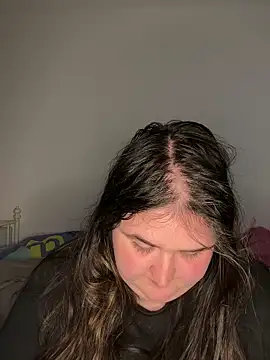 hotiee online show from April 13, 2026, 5:07 pm