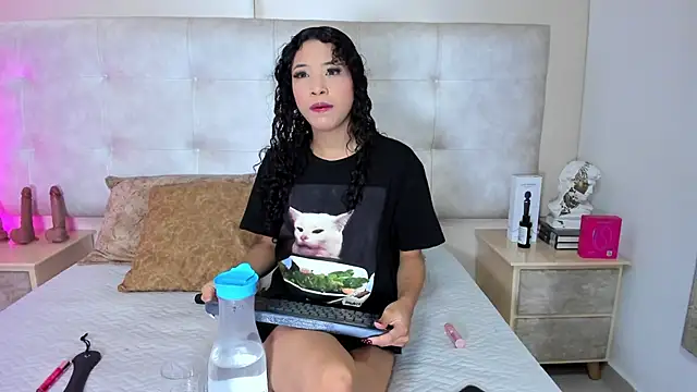 ChantalHans online show from April 2, 2026, 10:29 pm