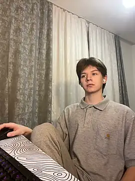 Snapshot of W_N_G_S chatting on January 25, 2025, 10:18 pm W N G S online show from January 25, 2025, 10:18 pm