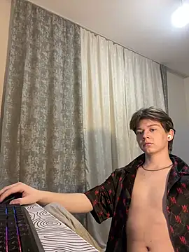 Snapshot of W_N_G_S chatting on January 27, 2025, 10:16 pm W N G S online show from January 27, 2025, 10:16 pm