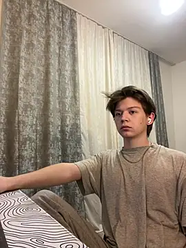 Snapshot of W_N_G_S chatting on February 11, 2025, 12:49 am W N G S online show from February 11, 2025, 12:49 am