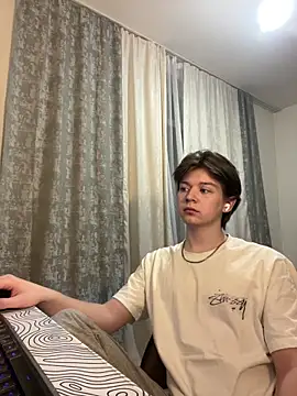 Snapshot of W_N_G_S chatting on February 22, 2025, 11:03 pm W N G S online show from February 22, 2025, 11:03 pm