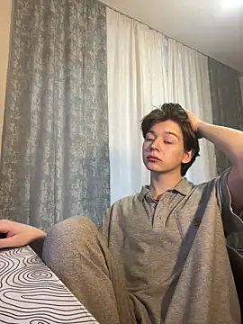 Snapshot of W_N_G_S chatting on March 11, 2025, 2:18 pm W N G S online show from March 11, 2025, 2:18 pm