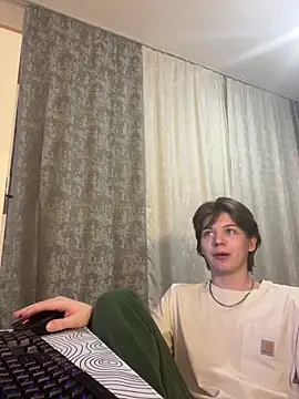 Snapshot of W_N_G_S chatting on March 17, 2025, 8:09 pm W N G S online show from March 17, 2025, 8:09 pm