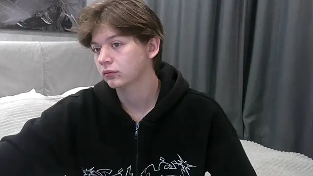 Snapshot of W_N_G_S chatting on September 25, 2025, 4:38 am W N G S online show from September 25, 2025, 4:38 am