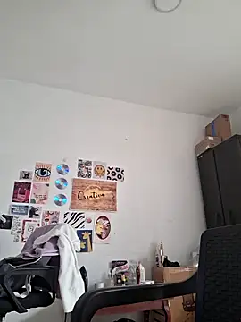 Snapshot of GoddessCarrie chatting on October 14, 2025, 4:41 pm GoddessCarrie online show from October 14, 2025, 4:41 pm