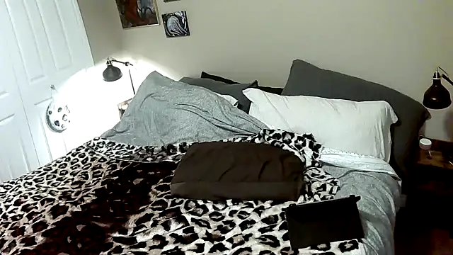 Snapshot of Fuckboy4public chatting on February 11, 2025, 9:42 am Fuckboy4public online show from February 11, 2025, 9:42 am