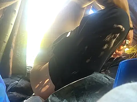 Snapshot of Fuckboy4public chatting on September 11, 2025, 11:27 pm Fuckboy4public online show from September 11, 2025, 11:27 pm