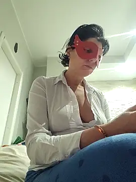 Vagabondainnamorata online show from April 5, 2026, 4:20 am