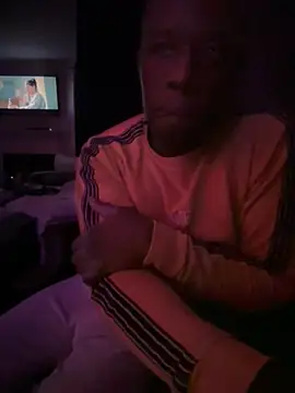 Snapshot of Bignc chatting on November 12, 2025, 10:41 pm Bignc online show from November 12, 2025, 10:41 pm