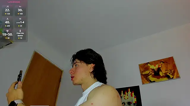 Snapshot of AngelBennet_ chatting on April 28, 2026, 9:42 pm AngelBennet online show from April 28, 2026, 9:42 pm