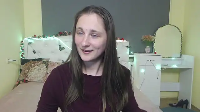 Snapshot of MichelLeee chatting on April 30, 2026, 11:27 am MichelLeee online show from April 30, 2026, 11:27 am