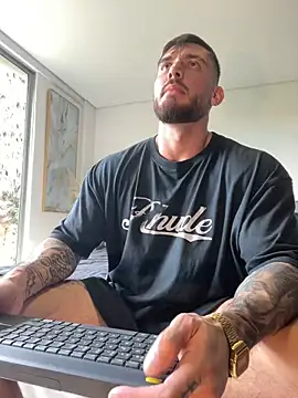 DimitriSullivan  online show from February 25, 2026, 3:43 pm