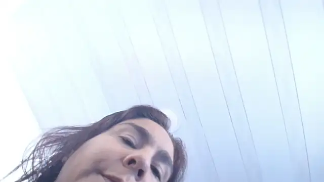 Snapshot of CamilaBrown chatting on October 3, 2025, 2:14 pm CamilaBrown online show from October 3, 2025, 2:14 pm