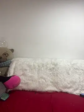 Snapshot of Leyna_Kenet chatting on December 11, 2024, 10:27 pm Leyna Kenet online show from December 11, 2024, 10:27 pm