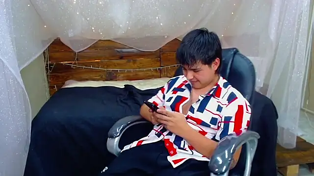 AndrewPherson online show from March 3, 2025, 6:33 pm