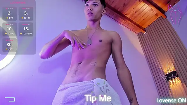 im sebaslopez online show from March 19, 2025, 3:52 am