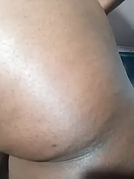 Snapshot of Wildblack22 chatting on January 8, 2025, 5:48 am Wildblack22 online show from January 8, 2025, 5:48 am