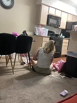 Snapshot of 1_chillguy chatting on October 28, 2025, 7:01 am 1 chillguy online show from October 28, 2025, 7:01 am