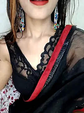 xpihu online show from October 25, 2025, 5:30 pm