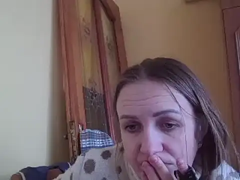 Snapshot of Milaniya261 chatting on February 22, 2025, 11:57 am Milaniya261 online show from February 22, 2025, 11:57 am