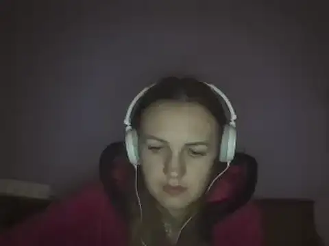 Snapshot of Milaniya261 chatting on March 2, 2025, 12:09 am Milaniya261 online show from March 2, 2025, 12:09 am