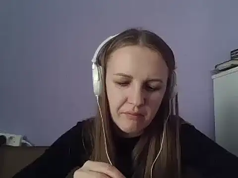 Snapshot of Milaniya261 chatting on March 7, 2025, 12:34 pm Milaniya261 online show from March 7, 2025, 12:34 pm